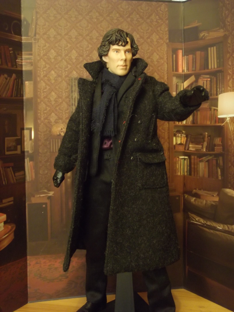 Illustration for article titled The Consulting Detective, consulting my desk